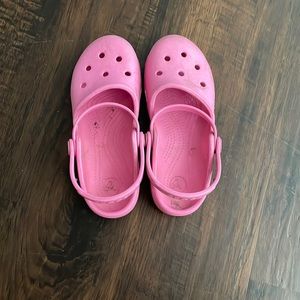 Girls crocs